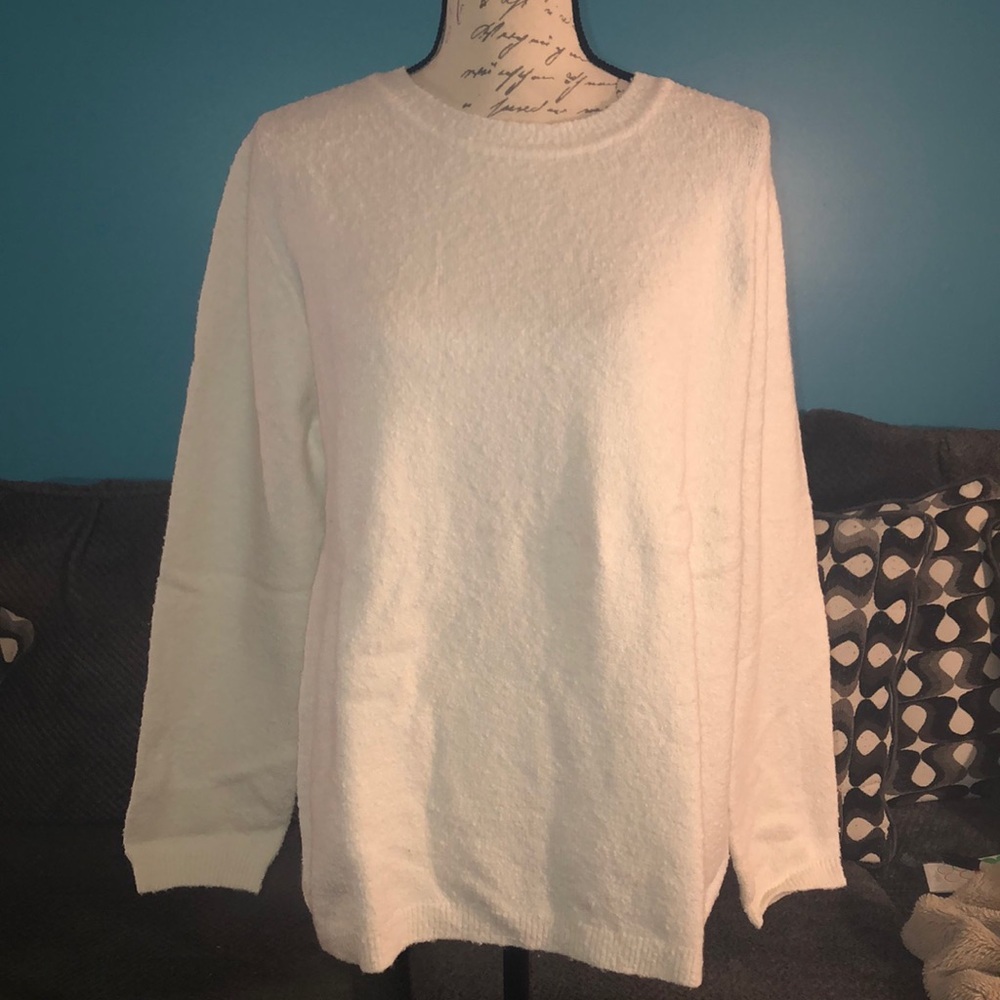 NWT Textile Elizabeth and James Creme Tyler Sweater, Large